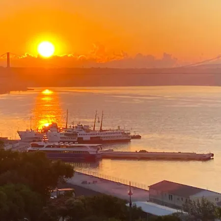 Simey Bosphorus